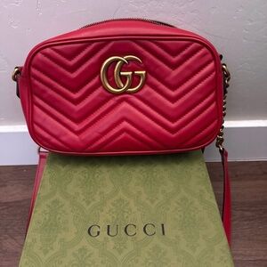 GG Marmont small matelassé shoulder bag